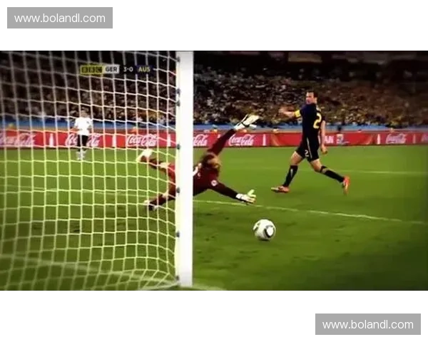 《世界杯歌曲Waka Waka带你感受足球激情与全球团结的力量》